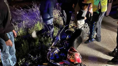 Otomobil ile motosiklet çarpıştı:2 yaralı