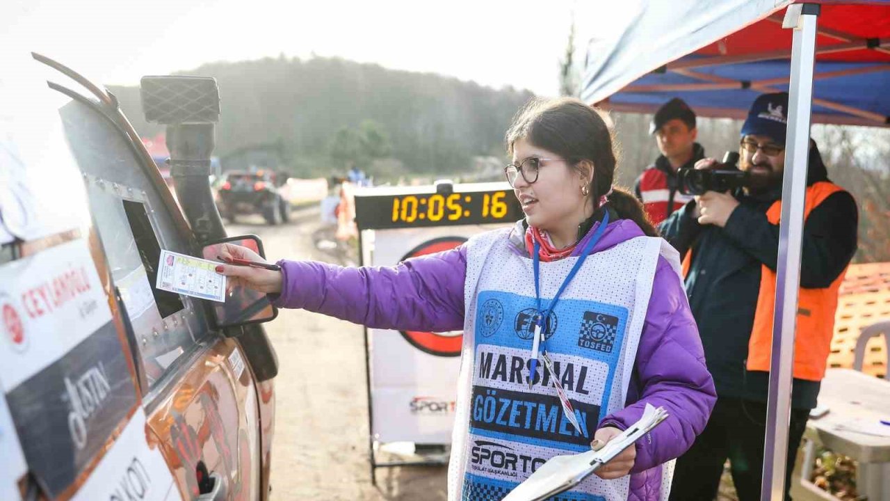 Otomobil sporları yeni gizli kahramanlarını bekliyor