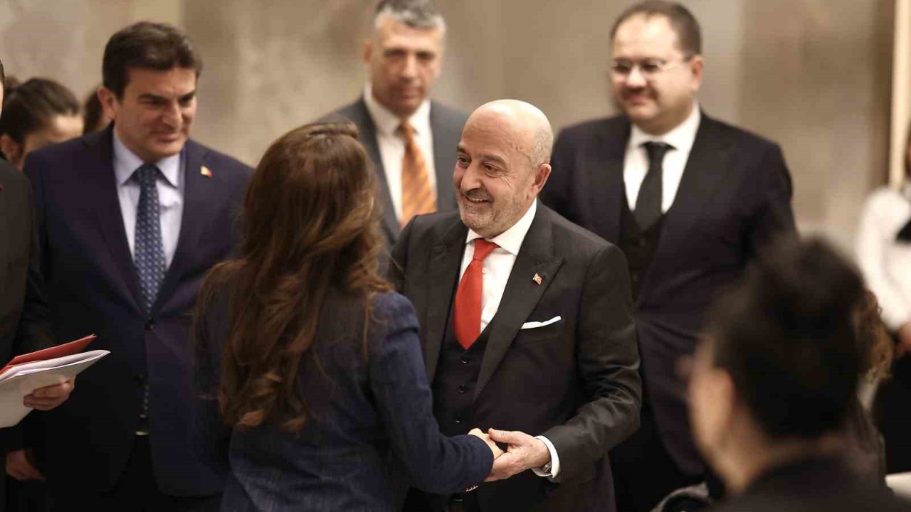 OYAK Yönetimi, şehit aileleriyle iftar sofrasında bir araya geldi