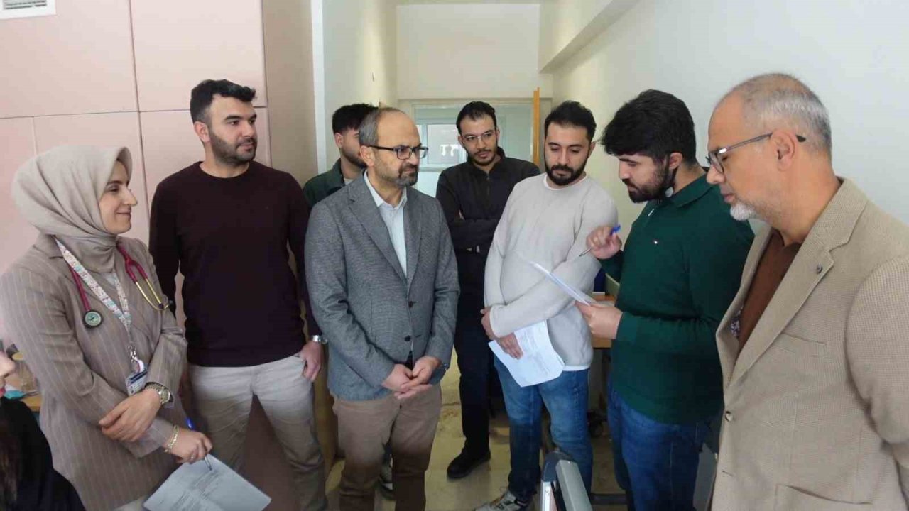 Prof. Dr. Koca: "Raynaud Fenomeni, romatizma hastalıklarının habercisi olabiliyor"