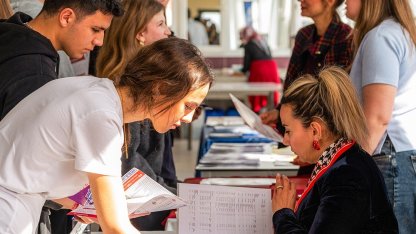 Radikal Okullarında kariyer günleri: Uzman isimler öğrencilerle geleceği konuştu