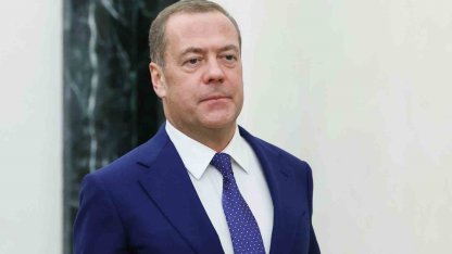 Rusya Güvenlik Konseyi Başkan Yardımcısı Medvedev: "ABD, hakimiyetini korumaya çalışırken yemlikten ayrılmak istemeyen domuzlar gibi davranıyor"