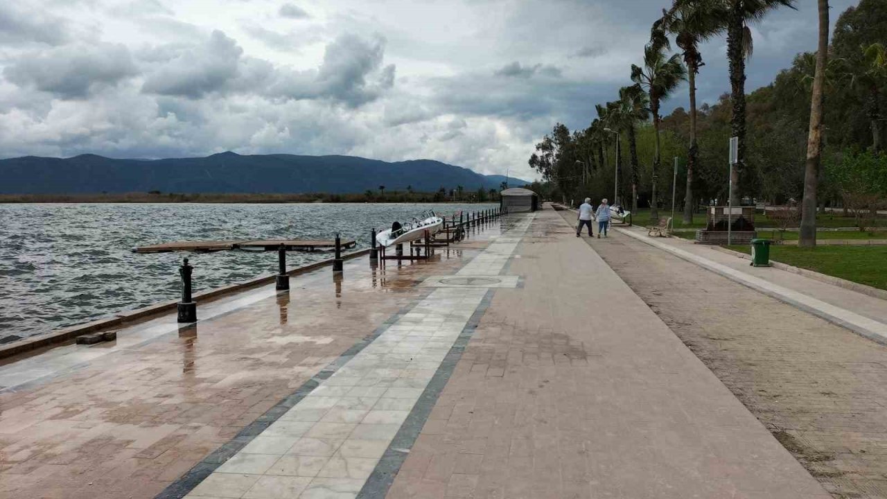 Sakin Şehir Köyceğiz, eski günlerini arattı