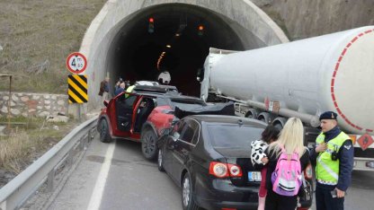 Samsun’da 6 aracın karıştığı zincirleme kaza: 1 yaralı