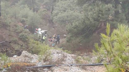 Şarampole uçan araçta 1 kişi öldü, 4 kişi yaralandı