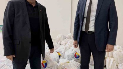 Sarıgöl ve Alaşehir’de 430 gıda yardım paketi dağıtıldı