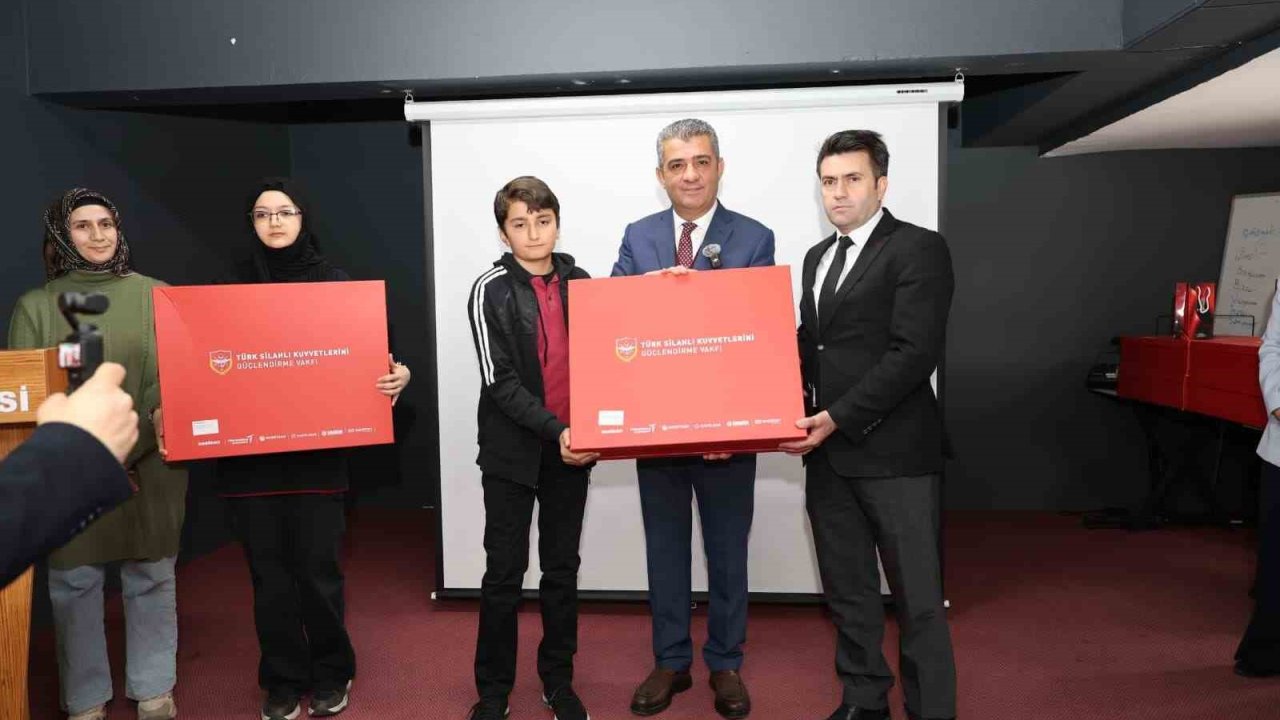 Savunmadan sanata: Genç tasarımlar ödül töreni