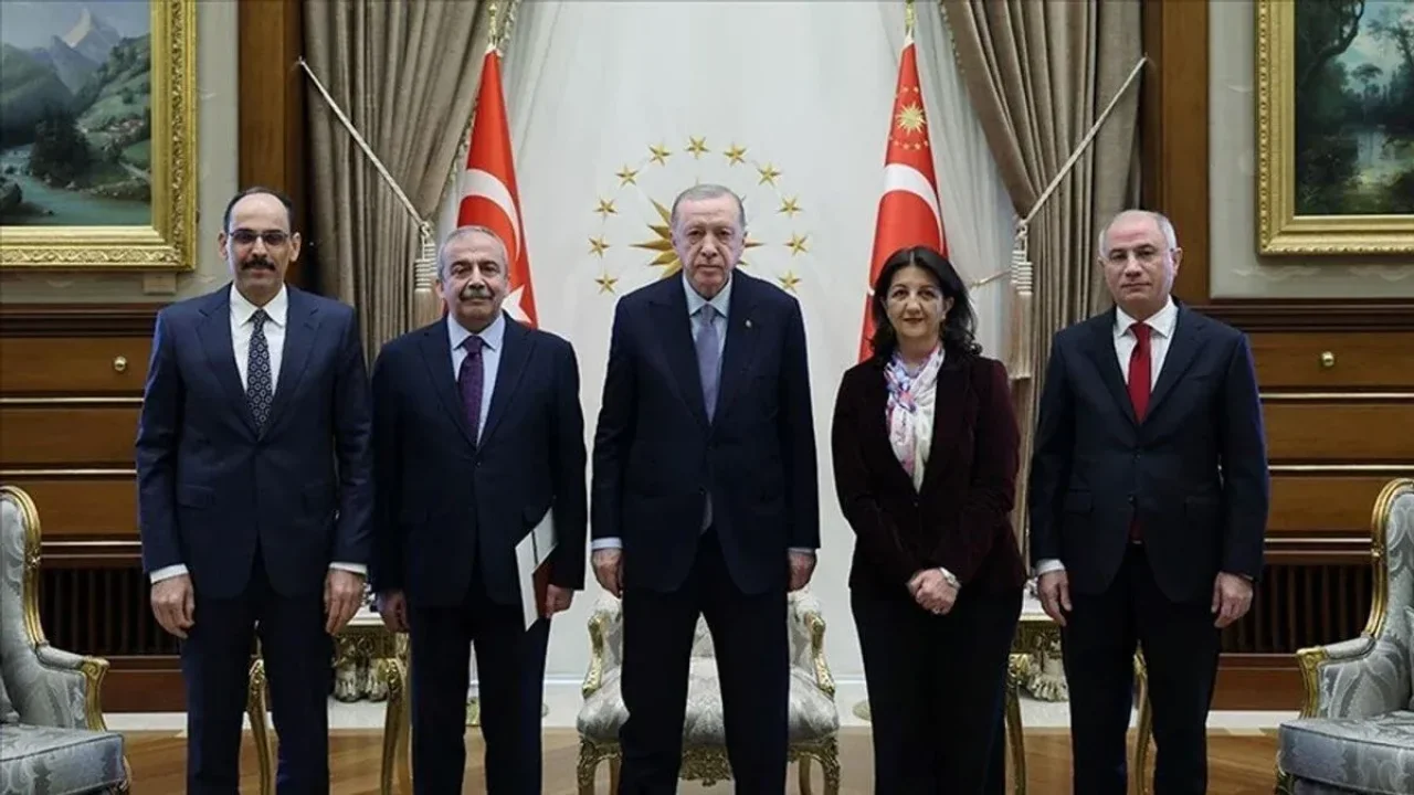 Süreç: Suriye'ye yönelik bir operasyon mu, yoksa Türkiye'ye dönük bir barış mı?