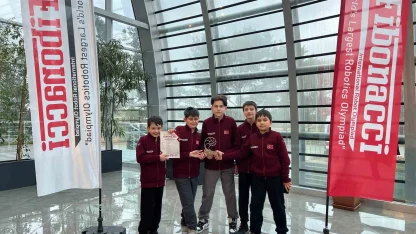 TACEV öğrencileri, robotik olimpiyatlarında Türkiye ikincisi oldu