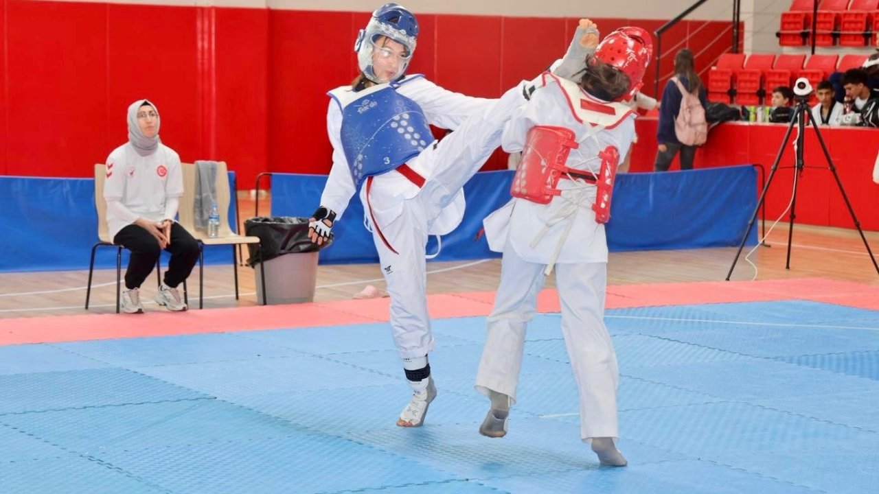Taekwondo Yıldızlar Mahalli Müsabakaları heyecanı başladı
