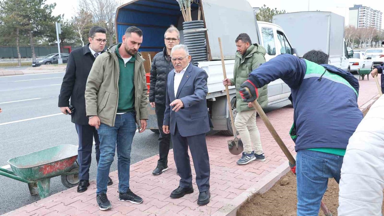 Talas Bulvarı 5 şeritli yeni haliyle hizmete açıldı