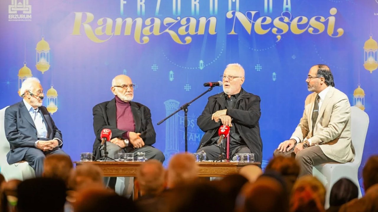 Tarihi mekanda "Medreseden Üniversiteye Erzurum’da İlim" konuşuldu