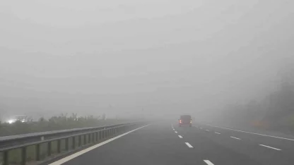 TEM Otoyolu Düzce geçişinde yoğun sis etkili oluyor