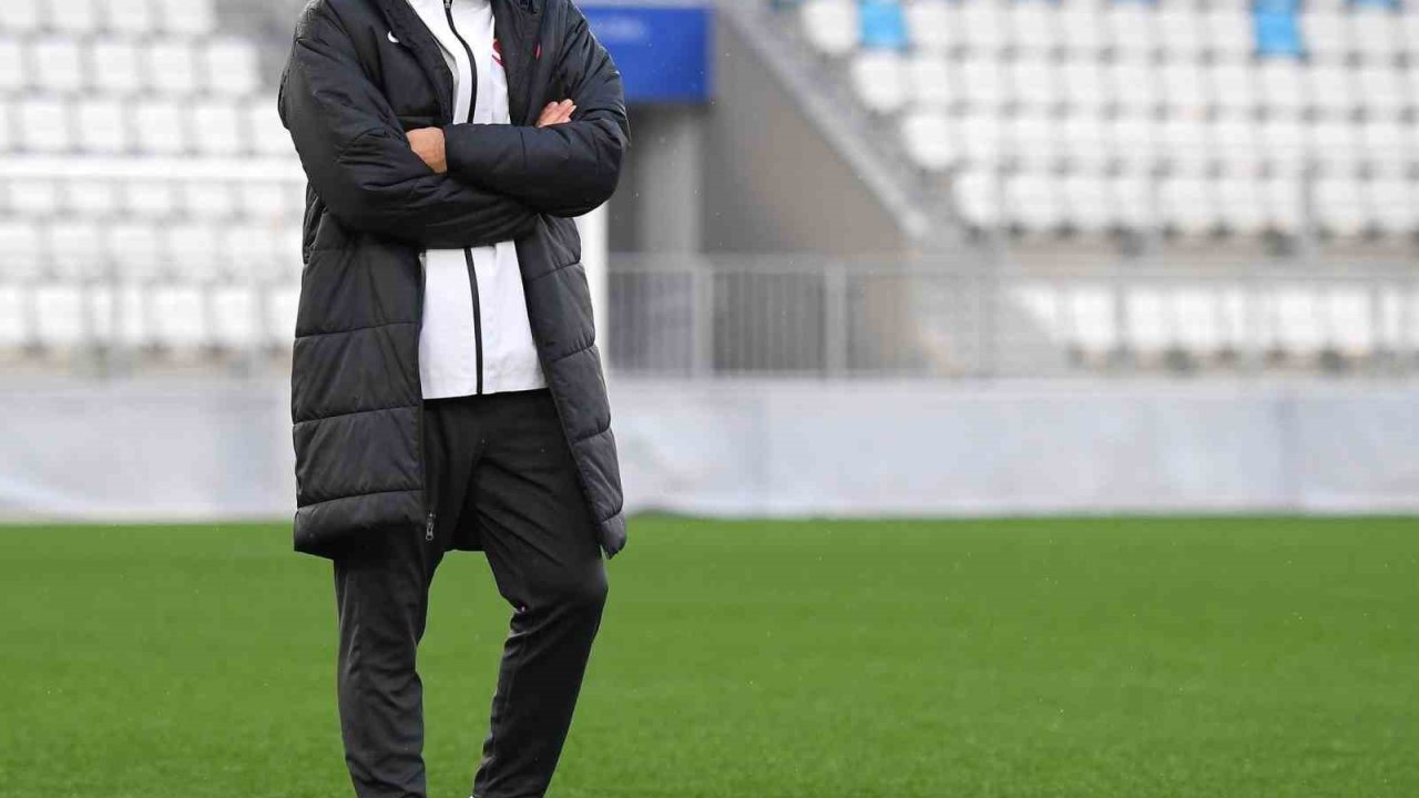 TFF: "Egemen Korkmaz, başını yere vurarak bilinç kaybı yaşamıştır"