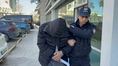 Tırda 14 yaşındaki kıza cinsel taciz iddiası: Zanlı kendi kızı dünyaya geldiği gün tutuklandı