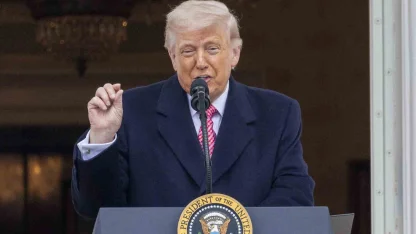 Trump: "(İran) Orada daha çok uzun bir süre kalmamız gerekmeyecek"