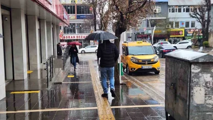 Tunceli’de sağanak hayatı olumsuz etkiledi