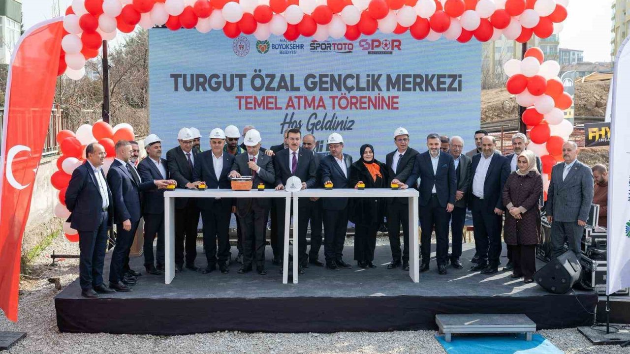 Turgut Özal Gençlik Merkezi’nin temeli atıldı
