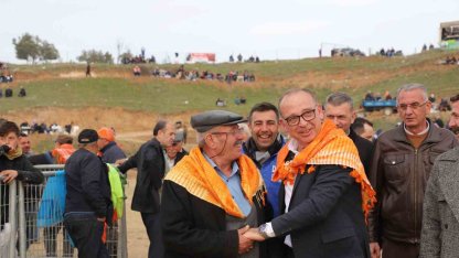 Turgutlu’da deve güreşleri heyecanı yaşanacak