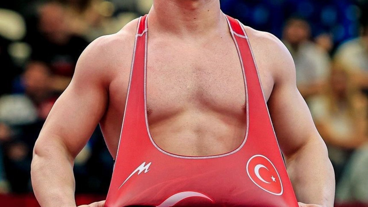 U23 Avrupa Şampiyonası’nda Alperen Berber’den bronz madalya