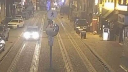 Üç kişinin öldüğü bar saldırısının dehşet anları