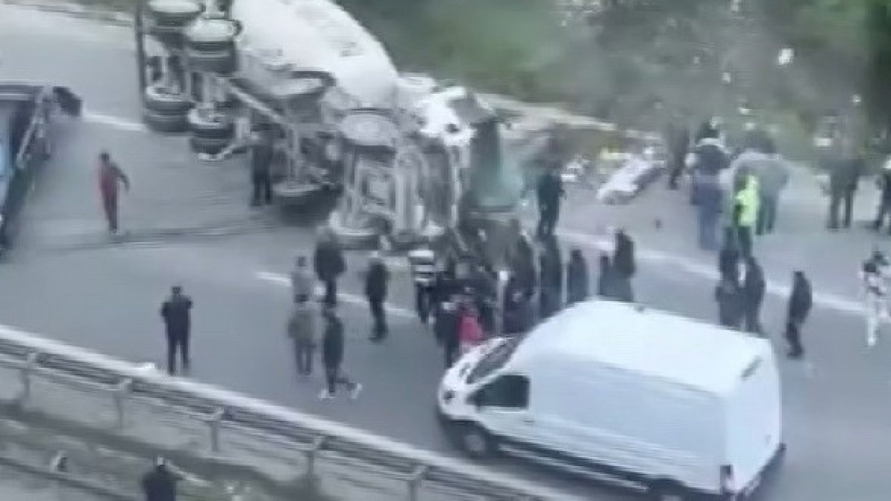 Ümraniye’de araca çarpan beton mikseri devrildi: 1 yaralı