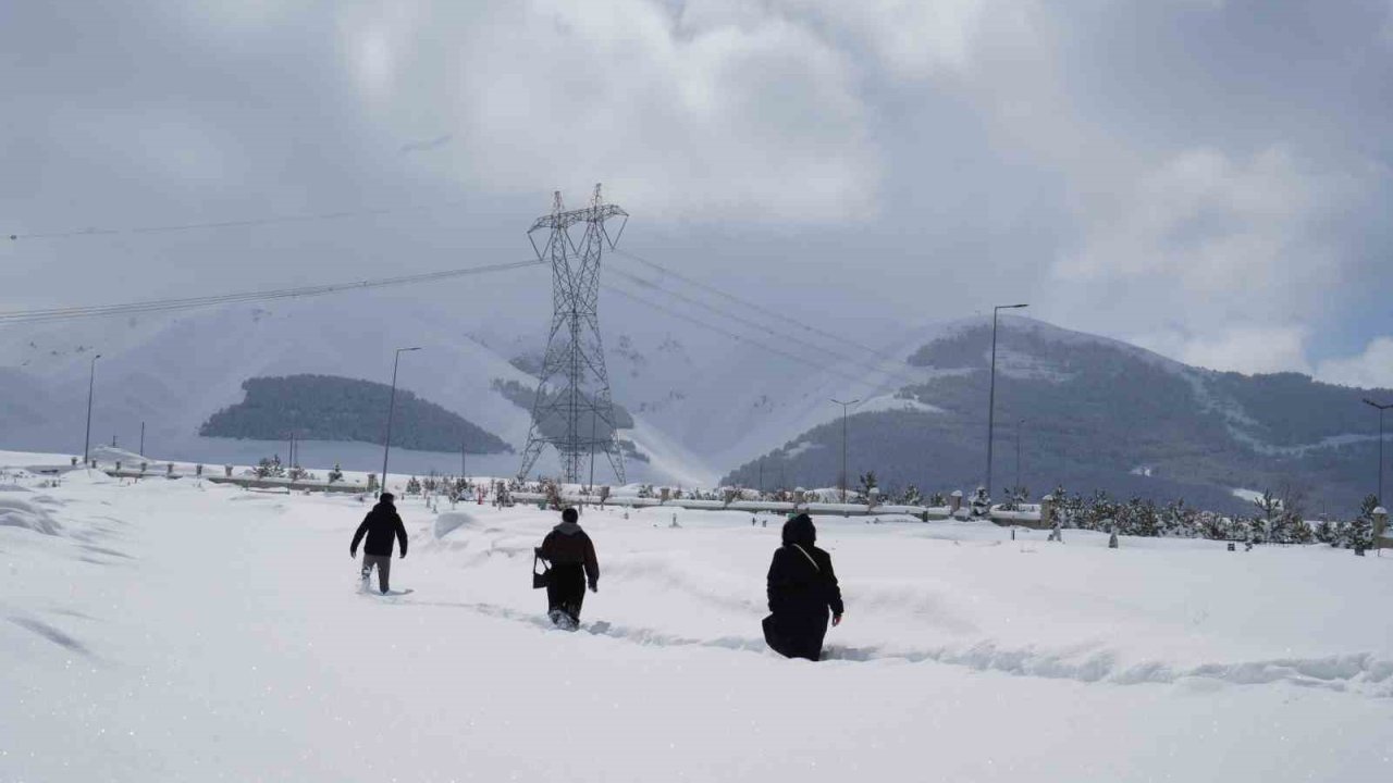 Uzmanlardan çığ, buzlanma ve don uyarısı