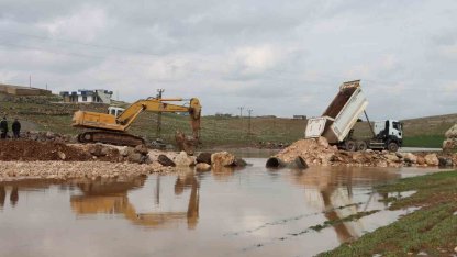 Viranşehir’de selin yaraları sarılıyor