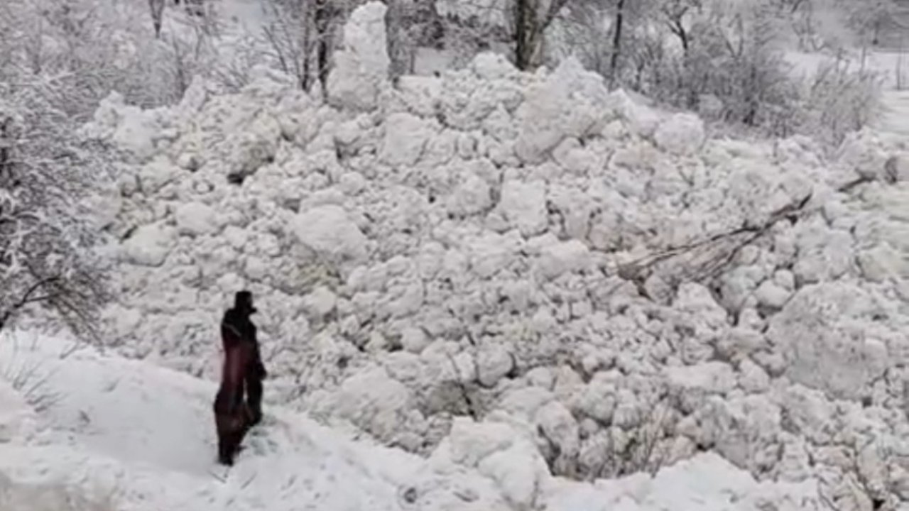 Yüksekova’da aynı bölgede ikinci çığ