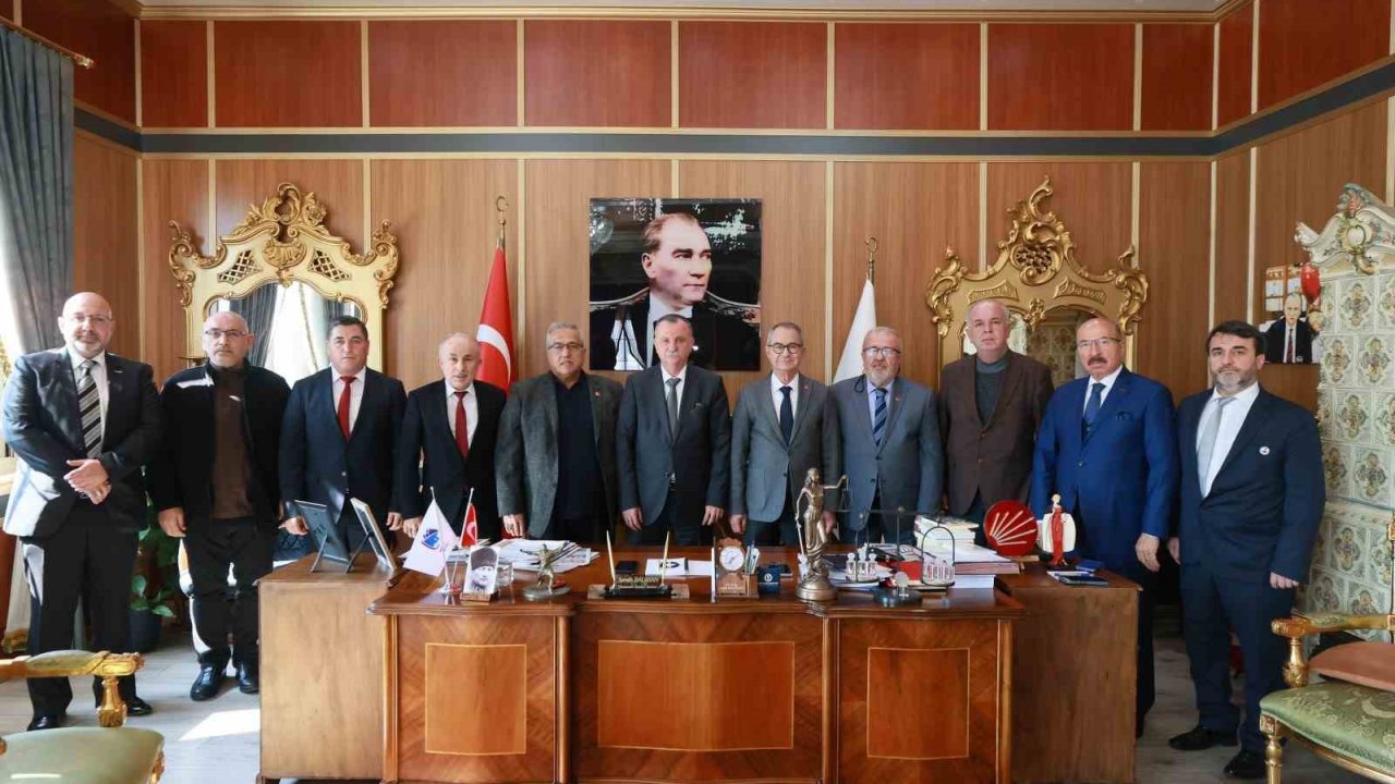 Yunusemre’de dışarıdan gelen stantlara kapılar kapandı