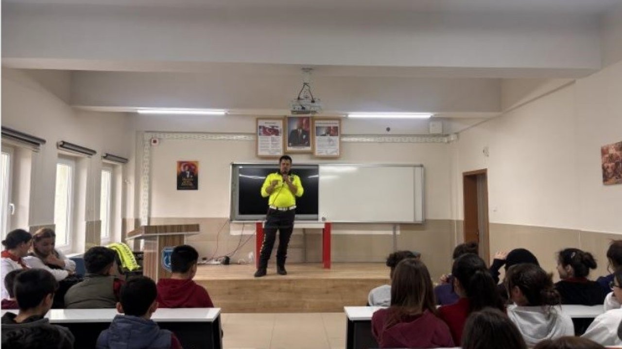 2 bin 316 öğrenciye polisten bilinçlendirme eğitimi