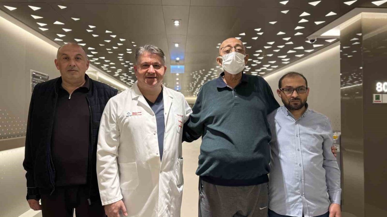 2 kişiden alınan karaciğerle yaşama tutundu: "Dünyada çok nadiren yapılıyor"