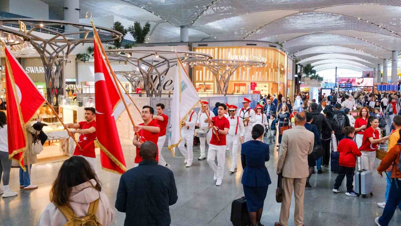 23 Nisan Ulusal Egemenlik ve Çocuk Bayramı, İstanbul Havalimanı’nda coşkuyla kutlandı