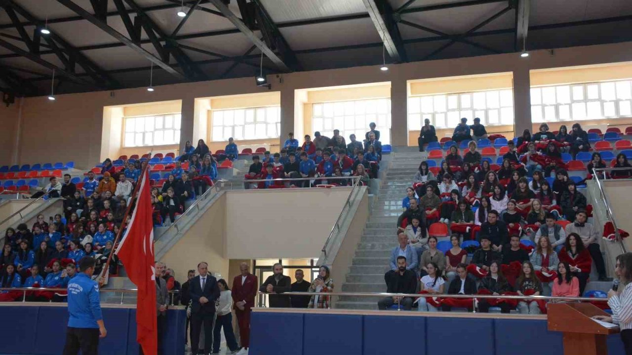 A Milli Kadın Futbol Takımı, Sinop’ta öğrencilerle buluştu