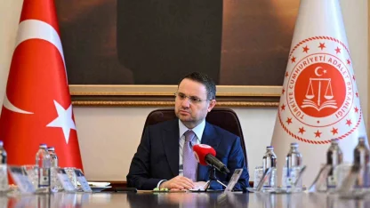 Adalet Bakanı Akın Gürlek Türk Hukuk Enstitüsü heyetini kabul etti