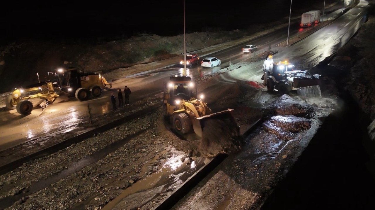 Adıyaman’da şiddetli yağış heyelana neden oldu