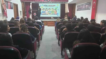 Afyonkarahisar’da ’Otizm ve Okulda Kabul’ semineri