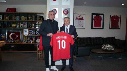 Ahmet Nur Çebi’den, TFF Başkanı Hacıosmanoğlu’na ziyaret