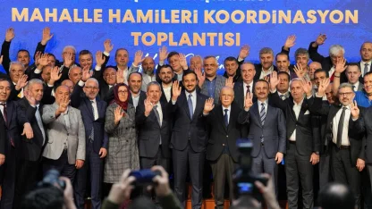 AK Parti İstanbul’da "Mahalle Hamiliği" modeli güçleniyor