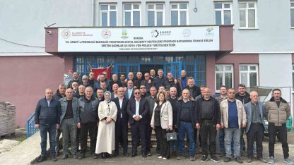 AK Parti Manyas ilçe teşkilatı muhtarlarla istişare toplantısı yaptı