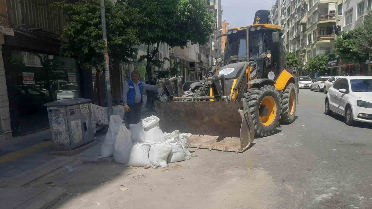 Akdeniz’de moloz ve atık seferberliği sürüyor
