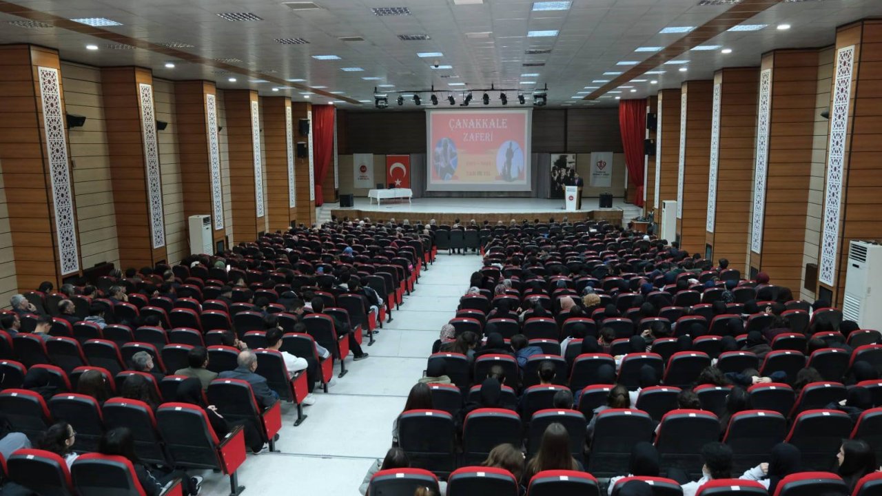 "Akif’in Diliyle Çanakkale" konulu konferans düzenlendi