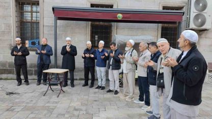 Alaplı’da Hacı Adayları Dualarla Uğurlandı