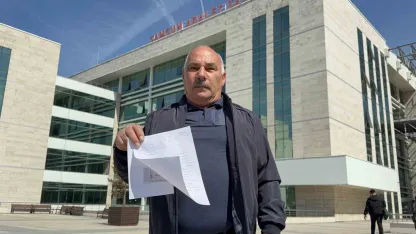 Alev topuna dönen tırdan atlayarak kurtuldu, tamirciden şikayetçi oldu