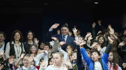 Aliağalı minikler belediye yönetimini yerinde öğrendi