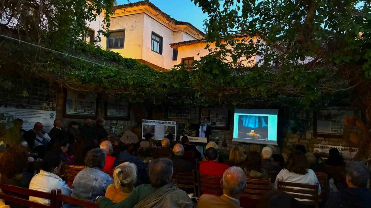 Ameliyathaneden okyanusa uzanan hikaye Kuşadası’nda anlatıldı