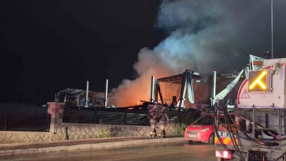 Ankara’da bir ilaç fabrikası çıkan yangın sonrası kullanılamaz hale geldi