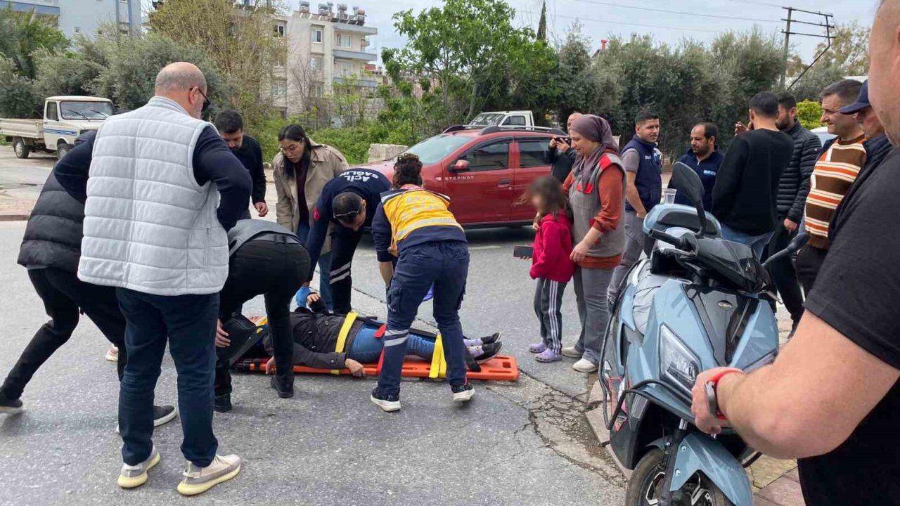 Annesini kazada yaralayıp kaçan sürücüyü, gözyaşlarıyla babasına şikayet etti