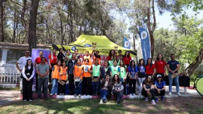 Antalya Büyükşehir Belediyesi’nden kız çocuklarına spor desteği