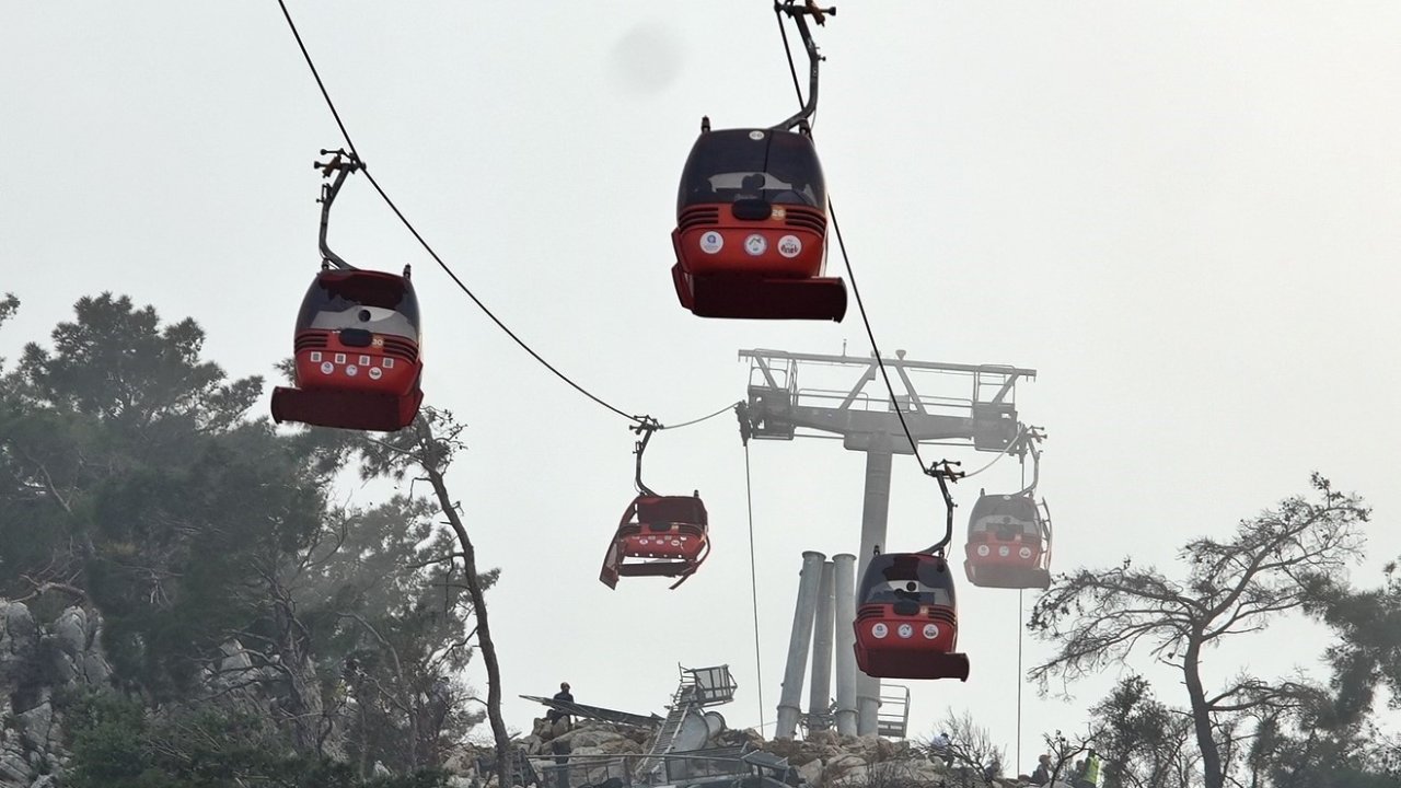Antalya’daki teleferik kazası davasında savcı mütalaasını açıkladı: 7 sanığa mahkumiyet, Kocagöz’e beraat talebi